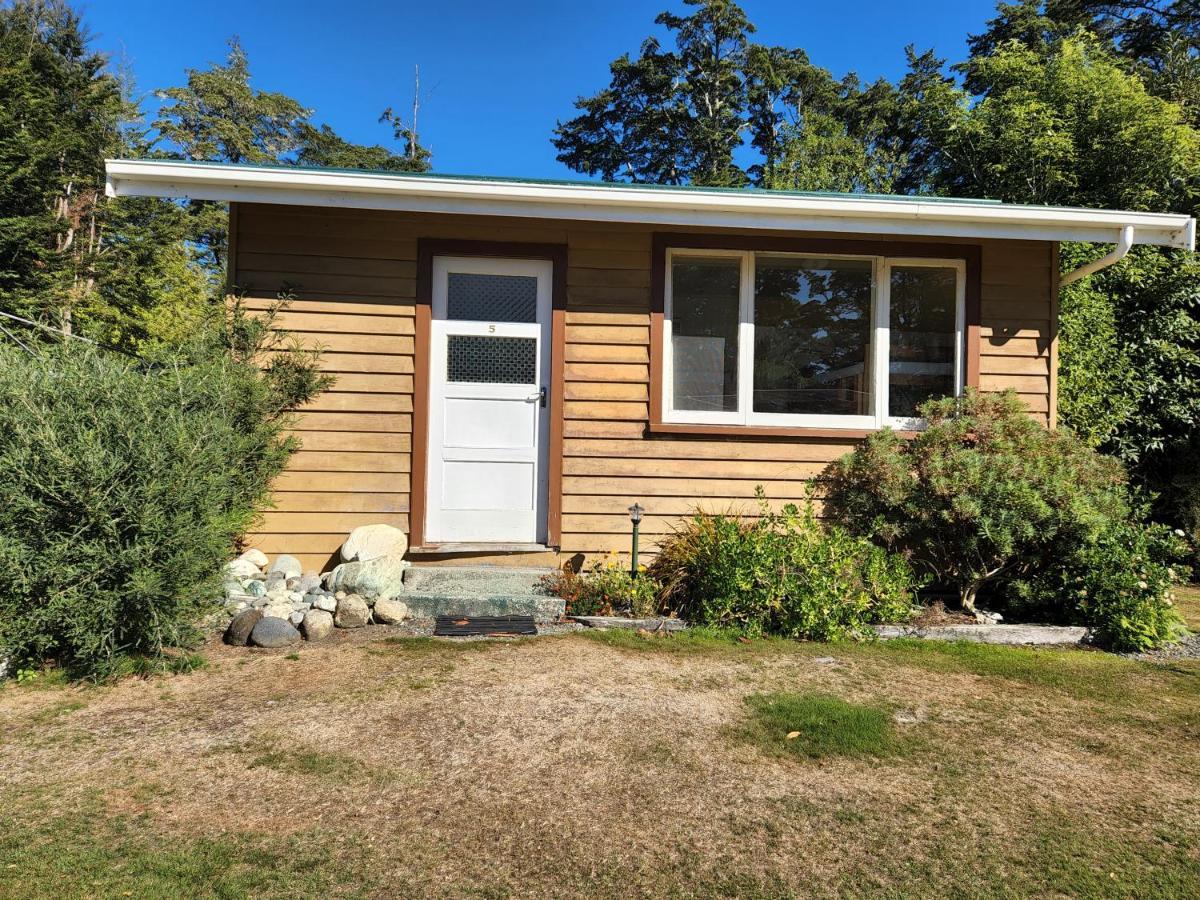 Possum Lodge Manapouri Bagian luar foto